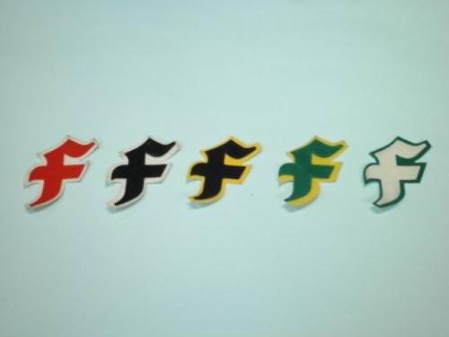【ワッペン】アルファベット ワッペン F